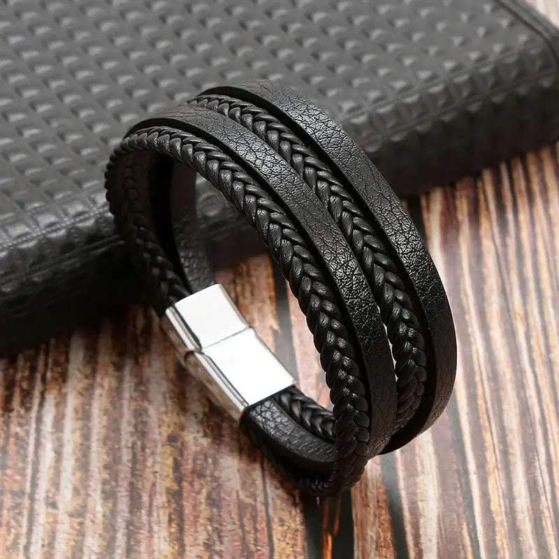 Classic Men'S Leather Bracelet New Style Hand-Woven Multi-Layer Combination Accessory Fashion Man Jewelry Wholesale Dropshipping